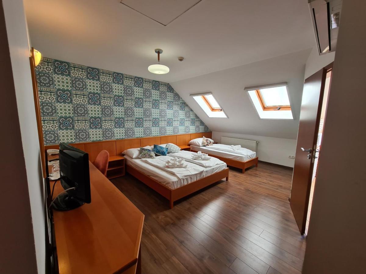 Istvan Parkhotel Es Gasztrofarm Sormás Εξωτερικό φωτογραφία