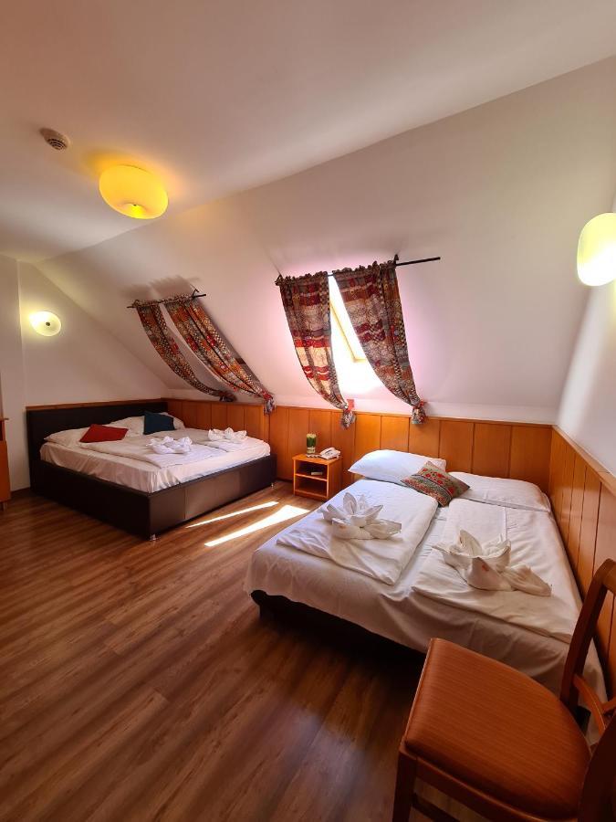 Istvan Parkhotel Es Gasztrofarm Sormás Εξωτερικό φωτογραφία